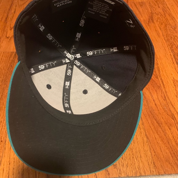 Seattle Mariners New Era Fitted Hat- Navy / Aqua - Picture 2 of 3